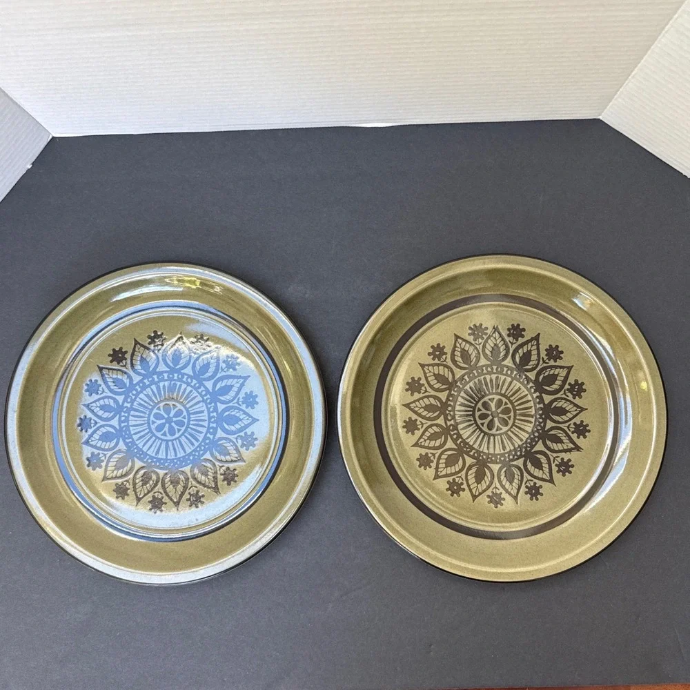 Vintage Fashion Manor Saracen Stoneware Plates Set 2 Olive Green  11 Inch MCM